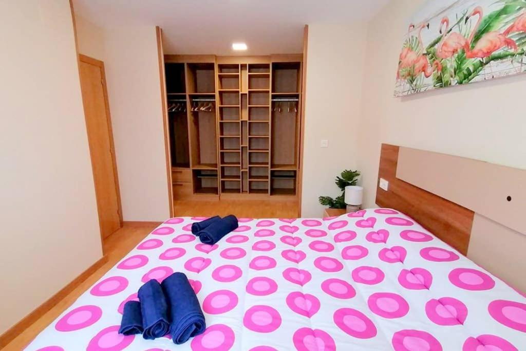 Bajo Las Estrellas Apartment Луго Екстериор снимка