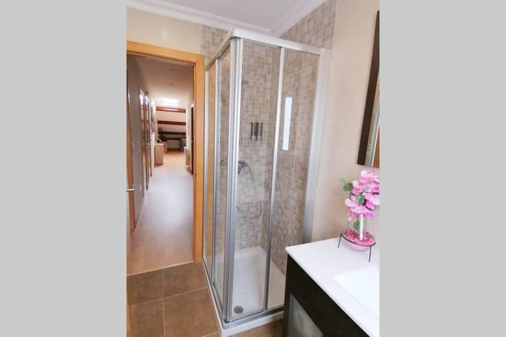 Bajo Las Estrellas Apartment Луго Екстериор снимка